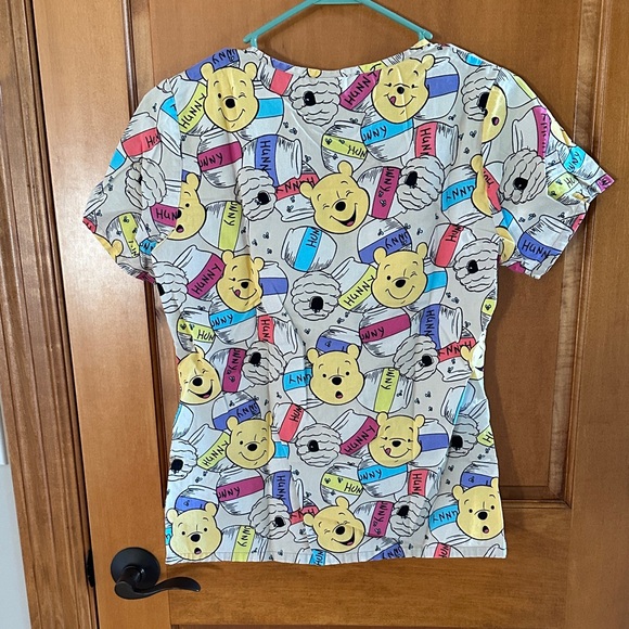 Disney Winnie the Pooh Scrub Top- XS - Picture 3 of 6